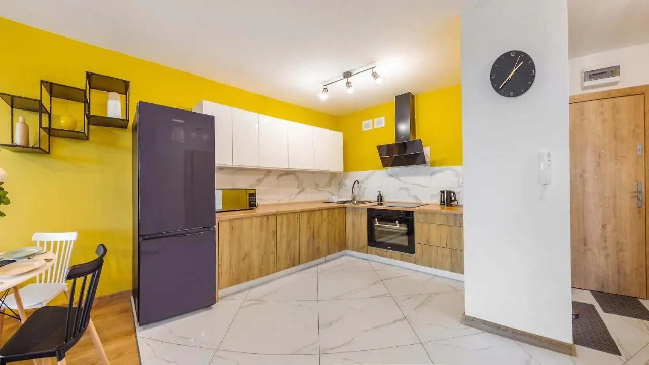 Apartament Sun 30H Z Garazem Perlowa Przystan-Holiday City Kolobrzeg 0*,  Poland